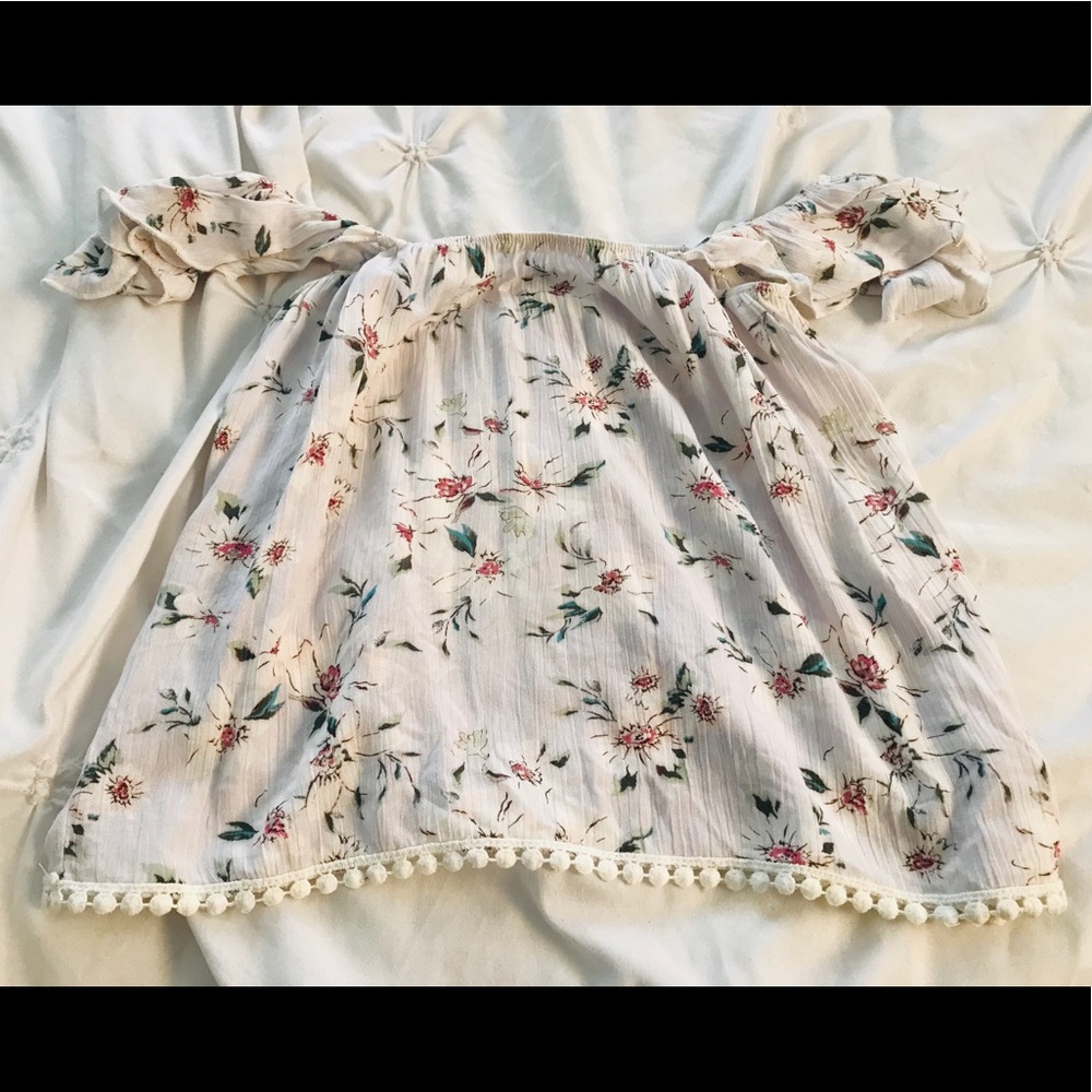 Off Shoulder White Floral Blouse (S)